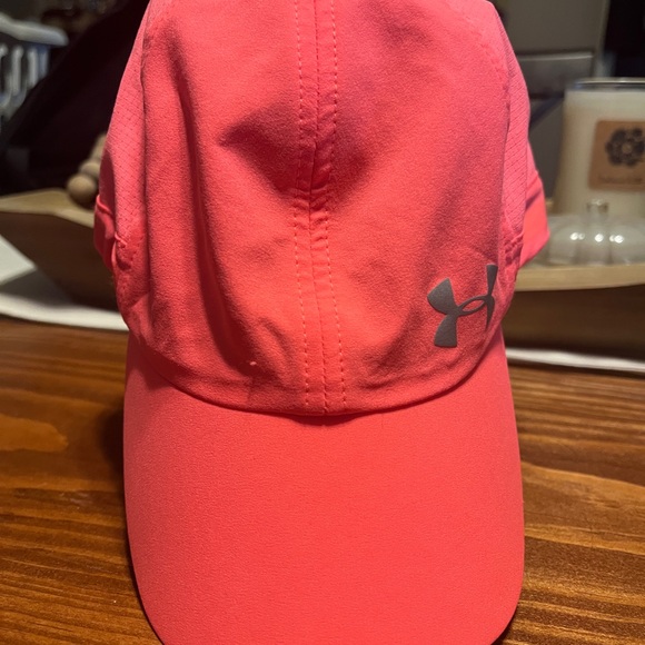 Under Armour Coral Pink Cap - Picture 1 of 2